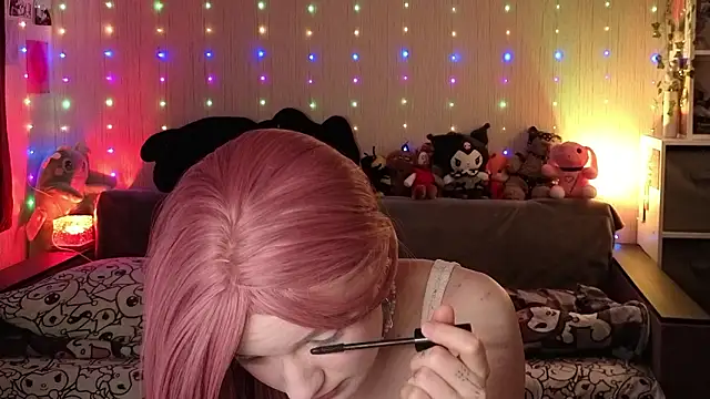 Kitty smalltits online show from March 4, 2026, 6:10 am