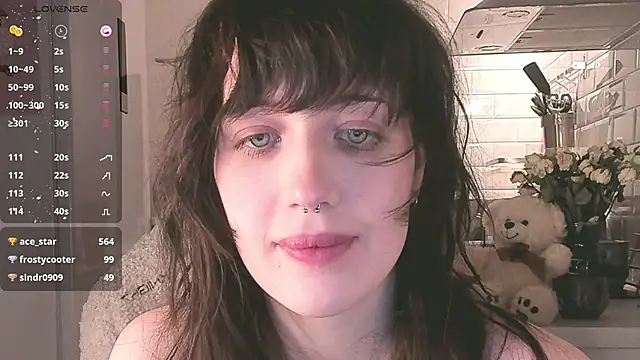 MePretty online show from December 19, 2024, 2:01 am