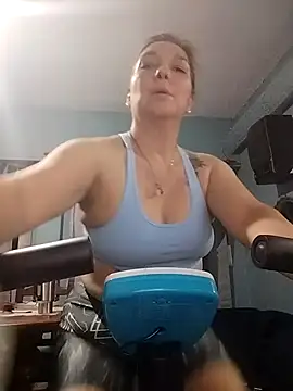 FrockedSwag online show from January 12, 2026, 1:23 am