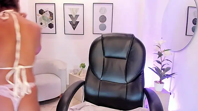 alana martiins online show from March 27, 2026, 5:14 pm