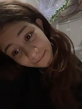 dakota021 online show from April 5, 2026, 3:24 am