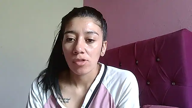 TaylorLove- online show from December 17, 2025, 2:00 pm