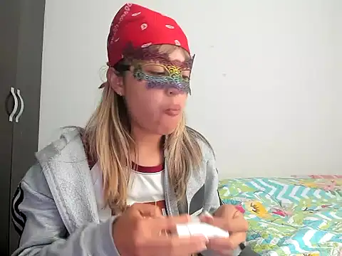 RubySexyBell online show from April 16, 2026, 9:39 pm