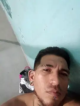 macarywillm online show from April 14, 2026, 5:23 am