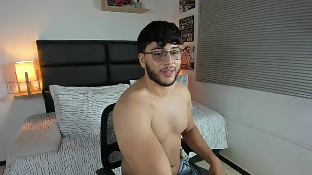 mike foxxx  online show from January 10, 2026, 3:35 am