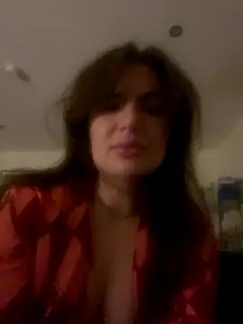 Gabriellabella13 online show from December 5, 2025, 3:21 pm