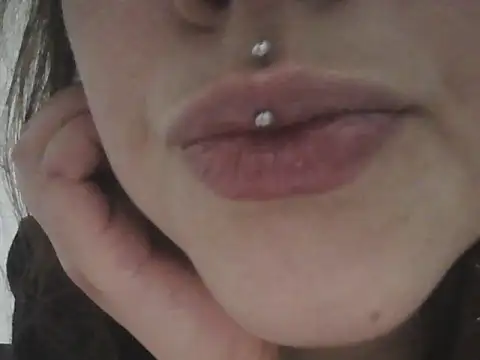 Snapshot of Darkytah chatting on December 2, 2025, 6:15 am Darkytah online show from December 2, 2025, 6:15 am