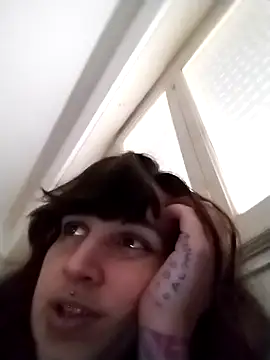 Snapshot of Darkytah chatting on December 22, 2025, 5:57 pm Darkytah online show from December 22, 2025, 5:57 pm