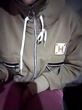 Snapshot of iam-eli chatting on January 7, 2026, 12:48 am iam-eli online show from January 7, 2026, 12:48 am