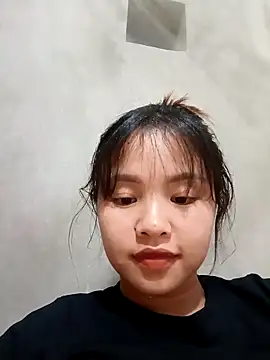 Snapshot of Pretty-haert chatting on May 4, 2026, 3:26 pm Pretty-haert online show from May 4, 2026, 3:26 pm
