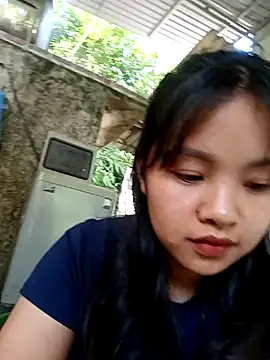 Snapshot of Pretty-haert chatting on May 4, 2026, 2:37 am Pretty-haert online show from May 4, 2026, 2:37 am