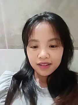 Pretty-haert online show from June 18, 2026, 3:49 am