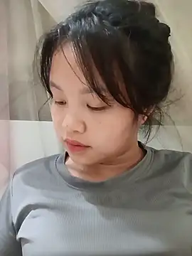 Snapshot of Pretty-haert chatting on May 25, 2026, 6:12 am Pretty-haert online show from May 25, 2026, 6:12 am