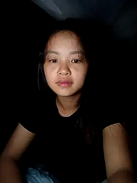 Pretty-haert online show from December 4, 2025, 7:24 pm