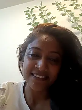 dusky diva d online show from February 1, 2026, 5:22 pm