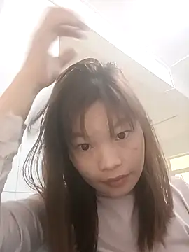 Snapshot of See-through22 chatting on December 16, 2025, 2:49 am See-through22 online show from December 16, 2025, 2:49 am