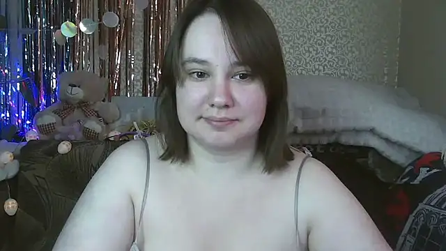 Snapshot of EriikaTwinz chatting on May 16, 2026, 6:23 am EriikaTwinz online show from May 16, 2026, 6:23 am