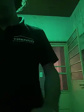 Petebulimia online show from January 8, 2026, 4:51 am