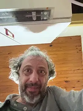 Petebulimia online show from April 17, 2026, 2:25 am