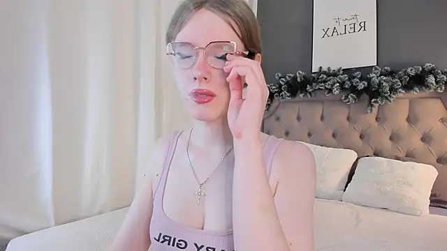 Snapshot of AnGee_ chatting on January 11, 2026, 11:50 am AnGee online show from January 11, 2026, 11:50 am