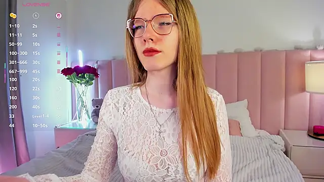 Snapshot of AnGee_ chatting on February 15, 2026, 4:39 pm AnGee online show from February 15, 2026, 4:39 pm