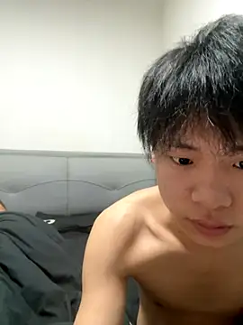 xiaoshuai2660 online show from December 4, 2025, 12:59 pm