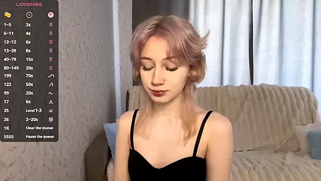 Snapshot of MargyDejong chatting on May 18, 2026, 10:09 am MargyDejong online show from May 18, 2026, 10:09 am