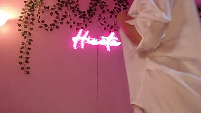 Snapshot of _miss_hinata_ chatting on December 4, 2025, 7:35 pm miss hinata online show from December 4, 2025, 7:35 pm