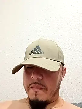 Lalin2323 online show from March 7, 2026, 2:07 am