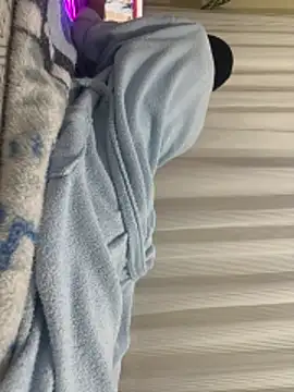 Snapshot of frmhddk chatting on November 30, 2025, 9:48 pm frmhddk online show from November 30, 2025, 9:48 pm