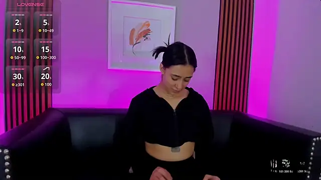 Snapshot of Ariana_collinss chatting on June 25, 2026, 11:37 am Ariana collinss online show from June 25, 2026, 11:37 am