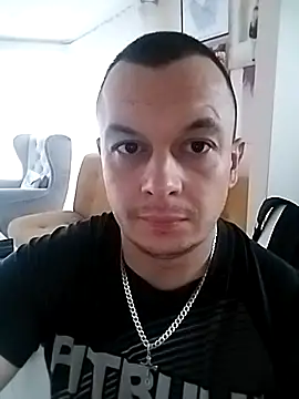 Snapshot of adiadi3131 chatting on December 1, 2025, 8:26 am adiadi3131 online show from December 1, 2025, 8:26 am