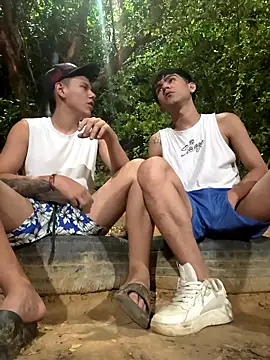 Snapshot of Latin_boys79 chatting on January 8, 2026, 7:03 am Latin boys79 online show from January 8, 2026, 7:03 am