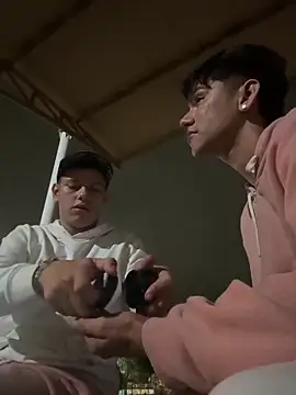 Snapshot of Latin_boys79 chatting on December 17, 2025, 5:56 am Latin boys79 online show from December 17, 2025, 5:56 am