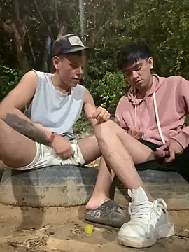 Snapshot of Latin_boys79 chatting on January 6, 2026, 6:17 am Latin boys79 online show from January 6, 2026, 6:17 am