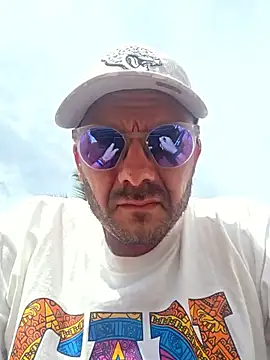 Snapshot of Cicciolino_23 chatting on February 26, 2026, 6:52 pm Cicciolino 23 online show from February 26, 2026, 6:52 pm