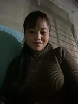 Snapshot of Lilik2 chatting on February 4, 2026, 8:59 pm Lilik2 online show from February 4, 2026, 8:59 pm