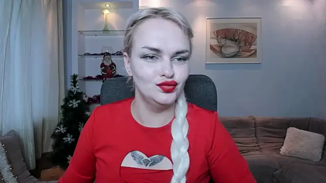 Snapshot of KamillaJei chatting on December 16, 2025, 6:28 am KamillaJei online show from December 16, 2025, 6:28 am