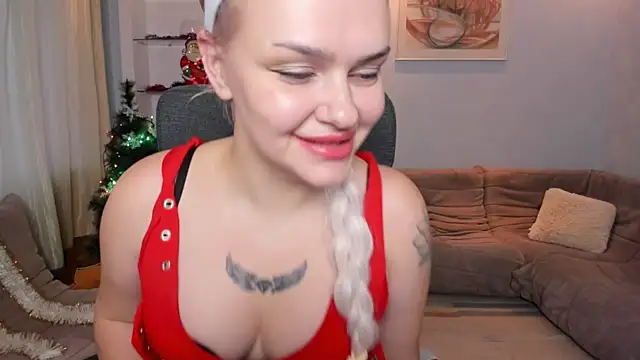 Snapshot of KamillaJei chatting on December 19, 2025, 6:38 am KamillaJei online show from December 19, 2025, 6:38 am