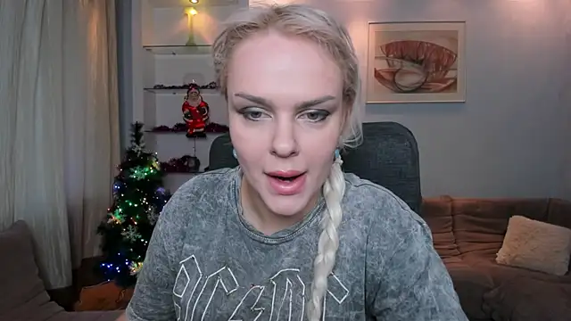 Snapshot of KamillaJei chatting on December 23, 2025, 6:23 am KamillaJei online show from December 23, 2025, 6:23 am