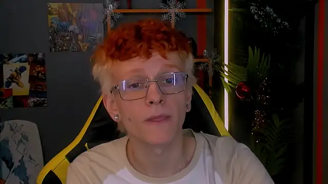 Snapshot of Ethan_Miltons chatting on December 17, 2025, 10:09 am Ethan Miltons online show from December 17, 2025, 10:09 am