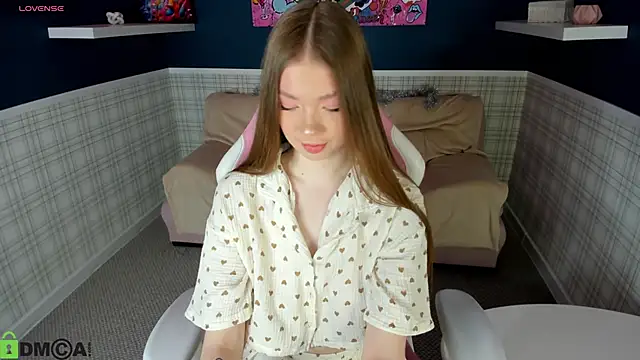 Tessa Sunn online show from December 20, 2025, 1:08 am