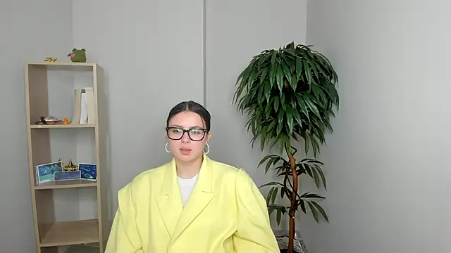 RonnieSparlin online show from December 2, 2025, 11:45 am