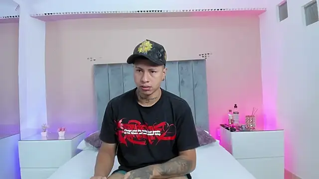 kaylaa sex online show from January 17, 2026, 1:15 pm