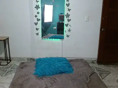 Andreaebony online show from January 14, 2026, 12:42 pm