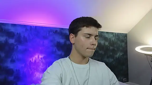 Olie Sparkle online show from December 18, 2025, 11:30 pm