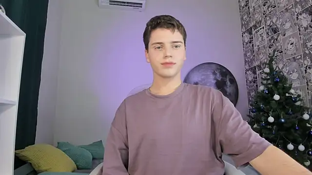 Olie Sparkle online show from December 15, 2025, 9:42 pm