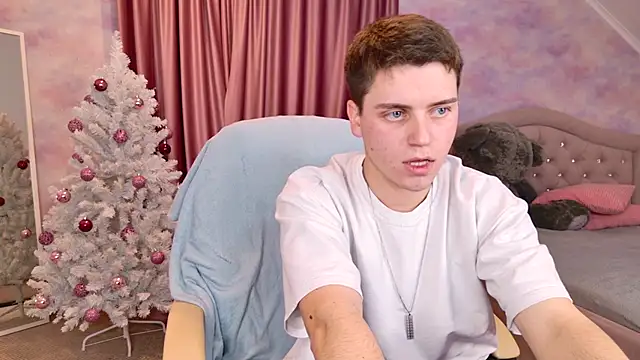 Olie Sparkle online show from December 5, 2025, 1:27 am