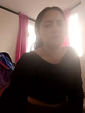 MisNicol online show from February 14, 2026, 4:07 pm