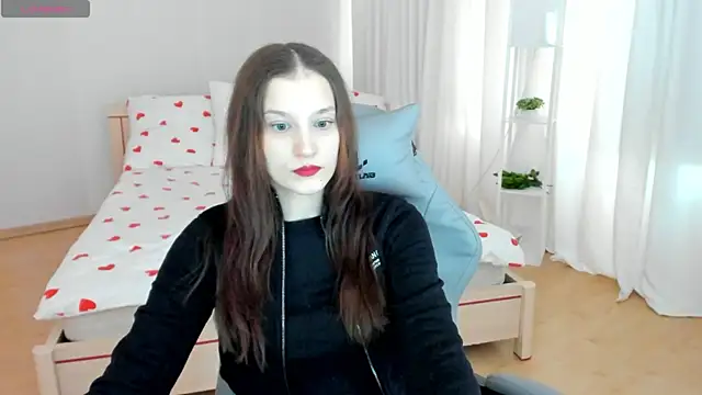 KrisDoeil online show from April 15, 2026, 2:17 am